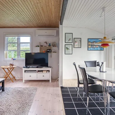 度假居 6 Person In V Ggerl Se Bøtø By