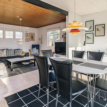 6 Person In Vaeggerlose