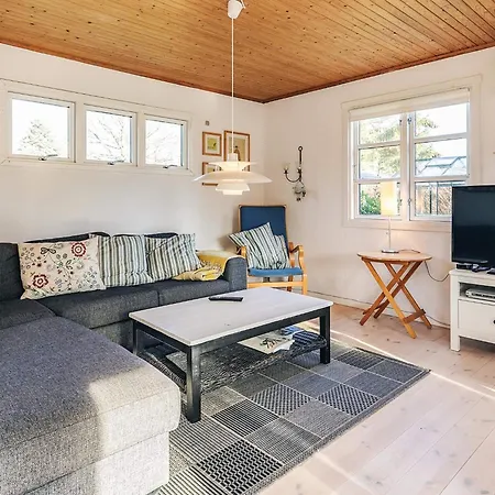 Casa vacanze 6 Person In Vaeggerlose Bøtø By