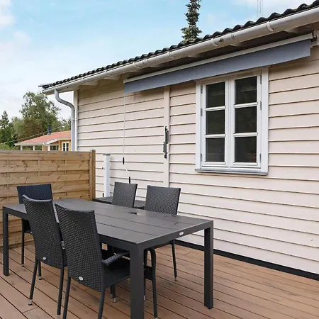 Casa vacanze 6 Person In Vaeggerlose Bøtø By