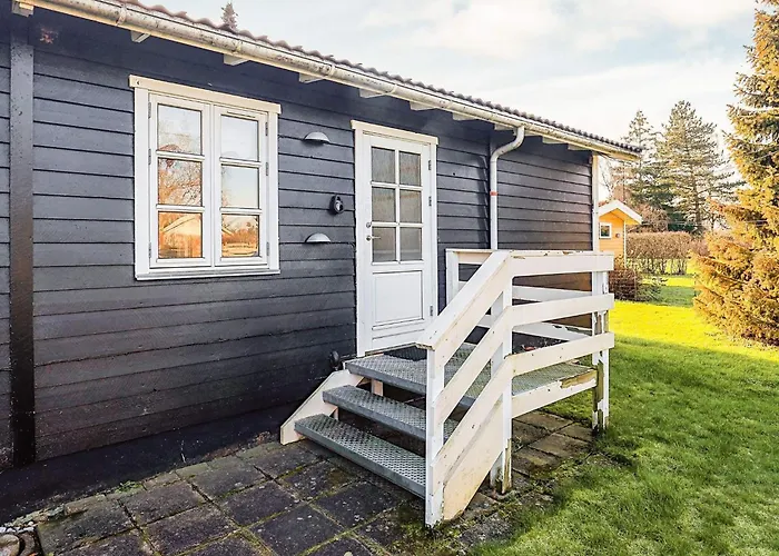 Semesterbostad 6 Person In Vaeggerlose *